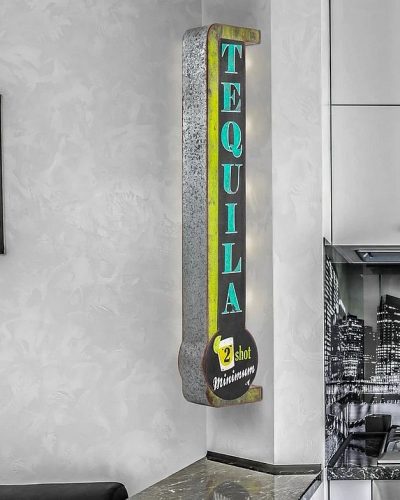 Mancave Tequila Bar Wanddeko LED