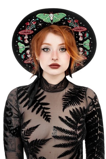 Restyle Hut Autumnal Equinox